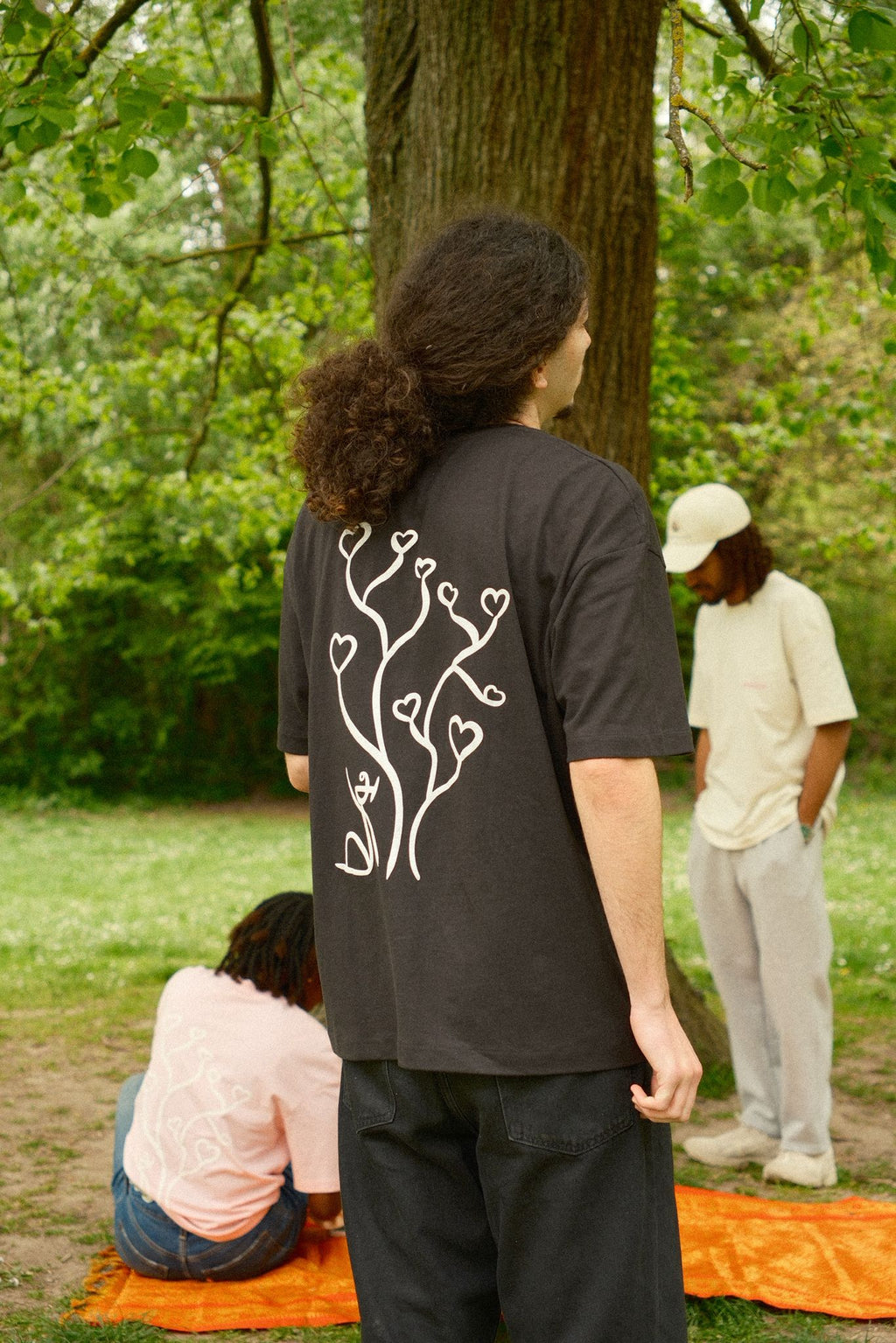 T-SHIRT TREE OF LOVE
